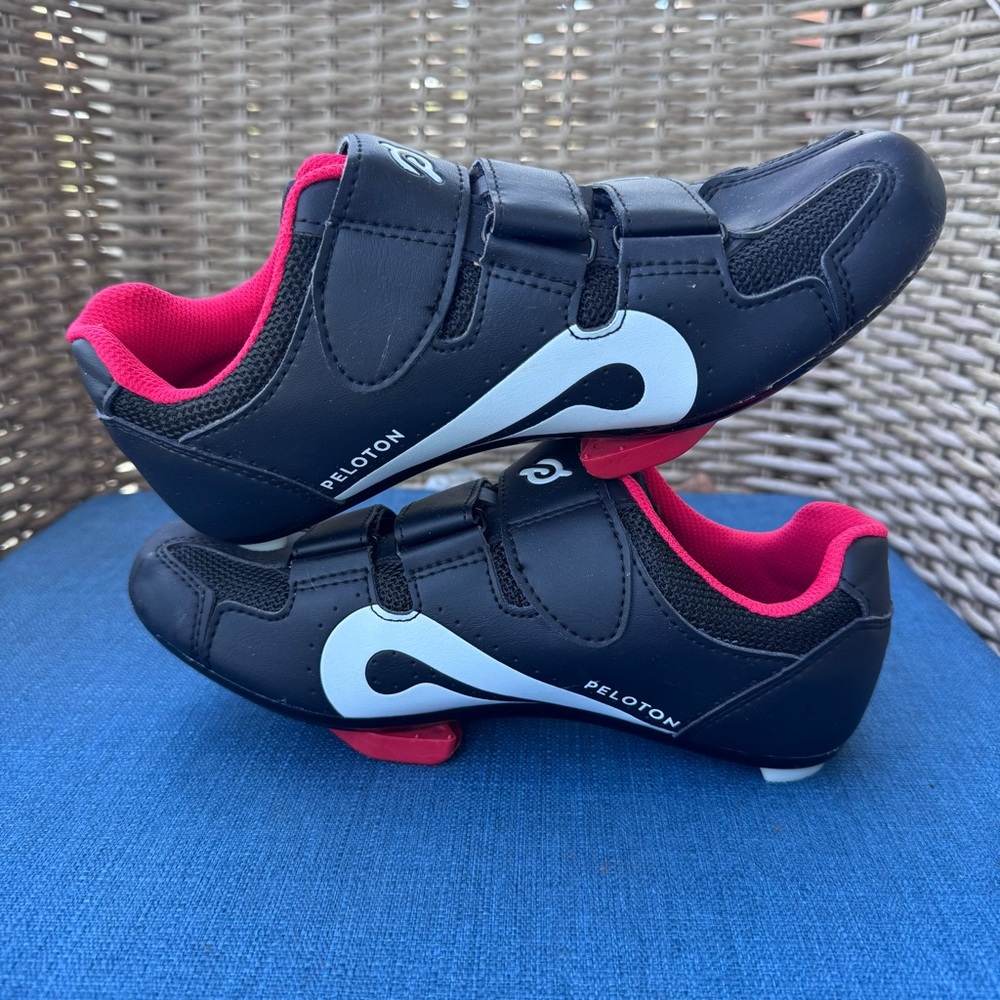Peloton Cycle Shoes with Cleats Women's Black Red Size 37